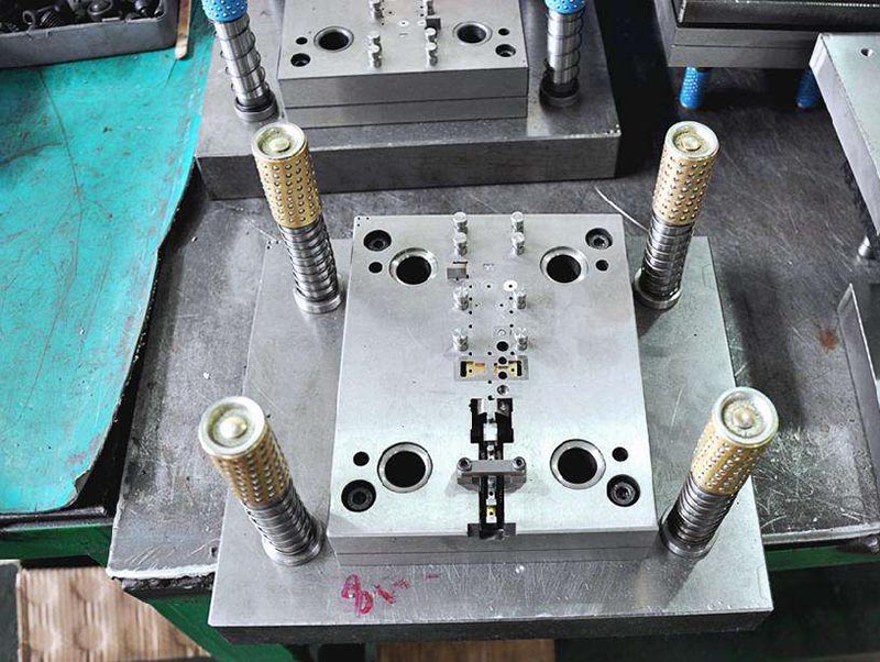 瑶海模具制造-01